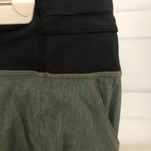 Ruched Capri pants